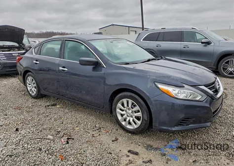 2018 Nissan Altima 2.5 z USA, uszkodzony, nr VIN 1N4AL3AP0JC136076